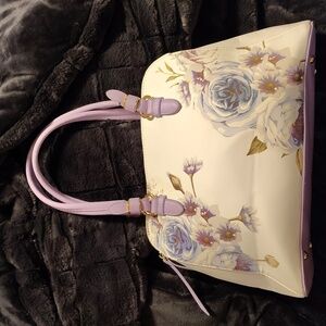 Stylish Floral Handbag